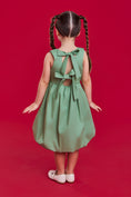 Carregue a imagem no visualizador da Galeria, Vestido Eliza - Verde Oliva

